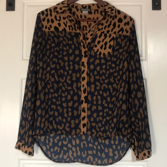 VENUS Tops - Navy leopard button down